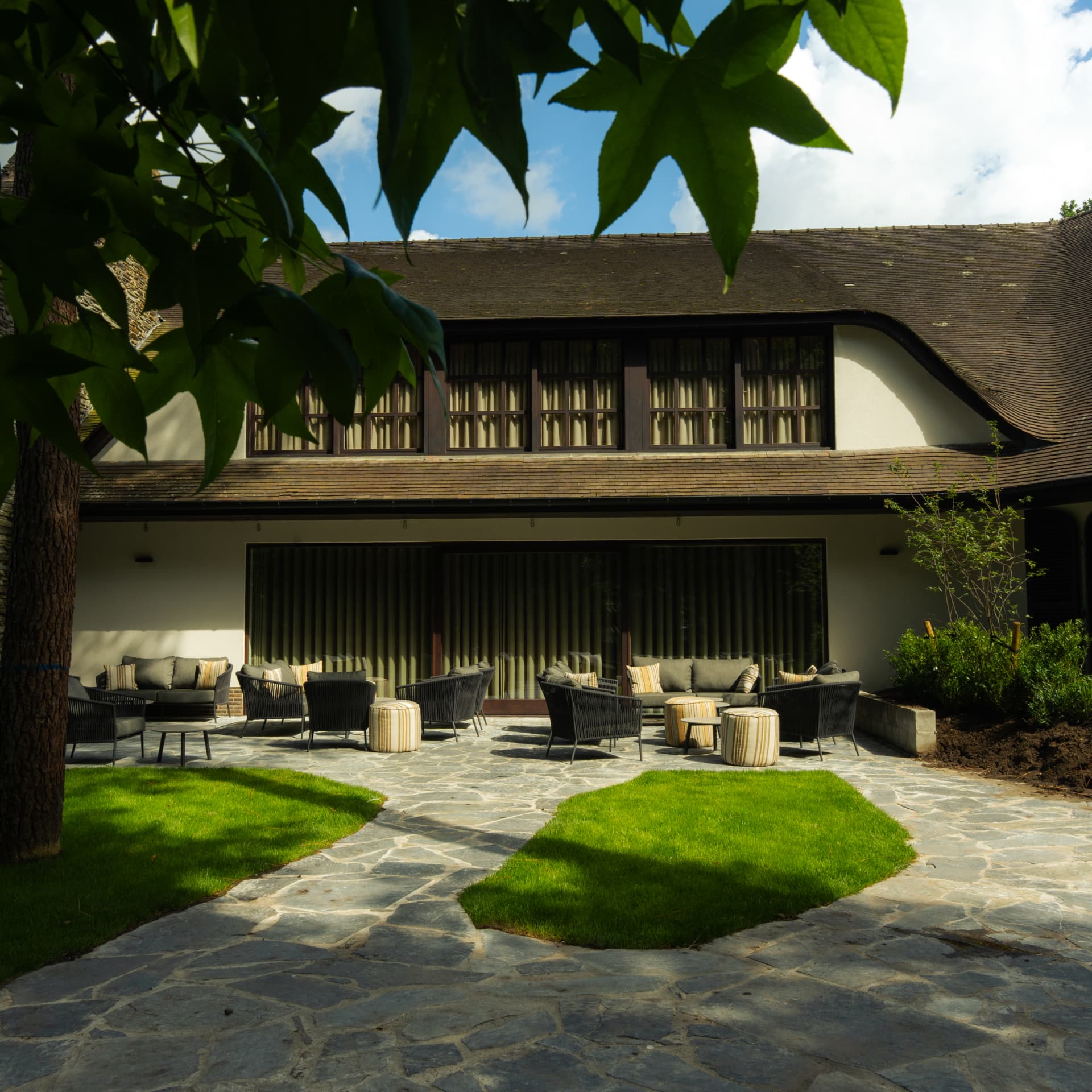 Lounge terrace with seating at Corsendonk Hooge Heyde