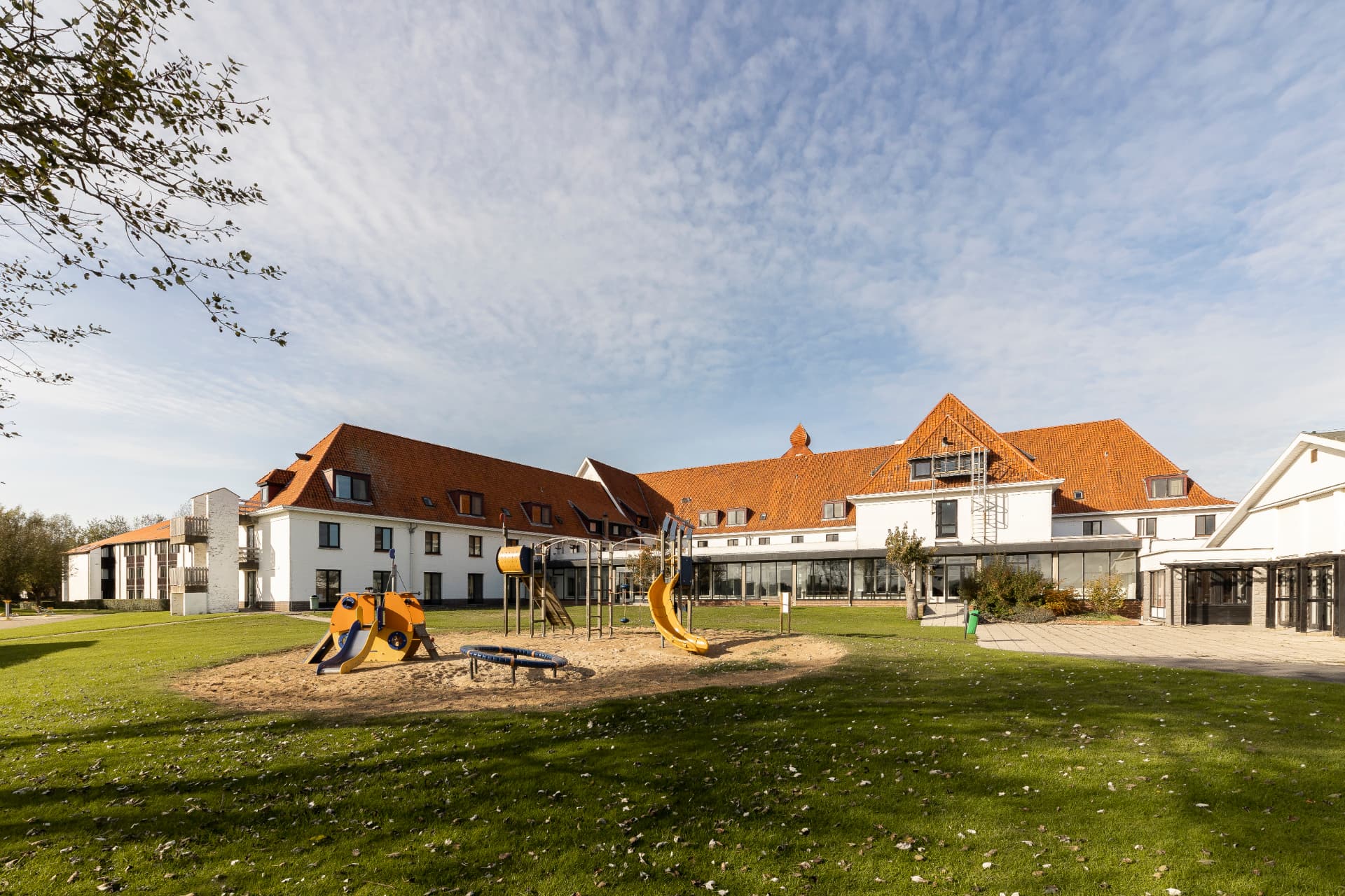 Corsendonk Duinse Polders grounds with a playground