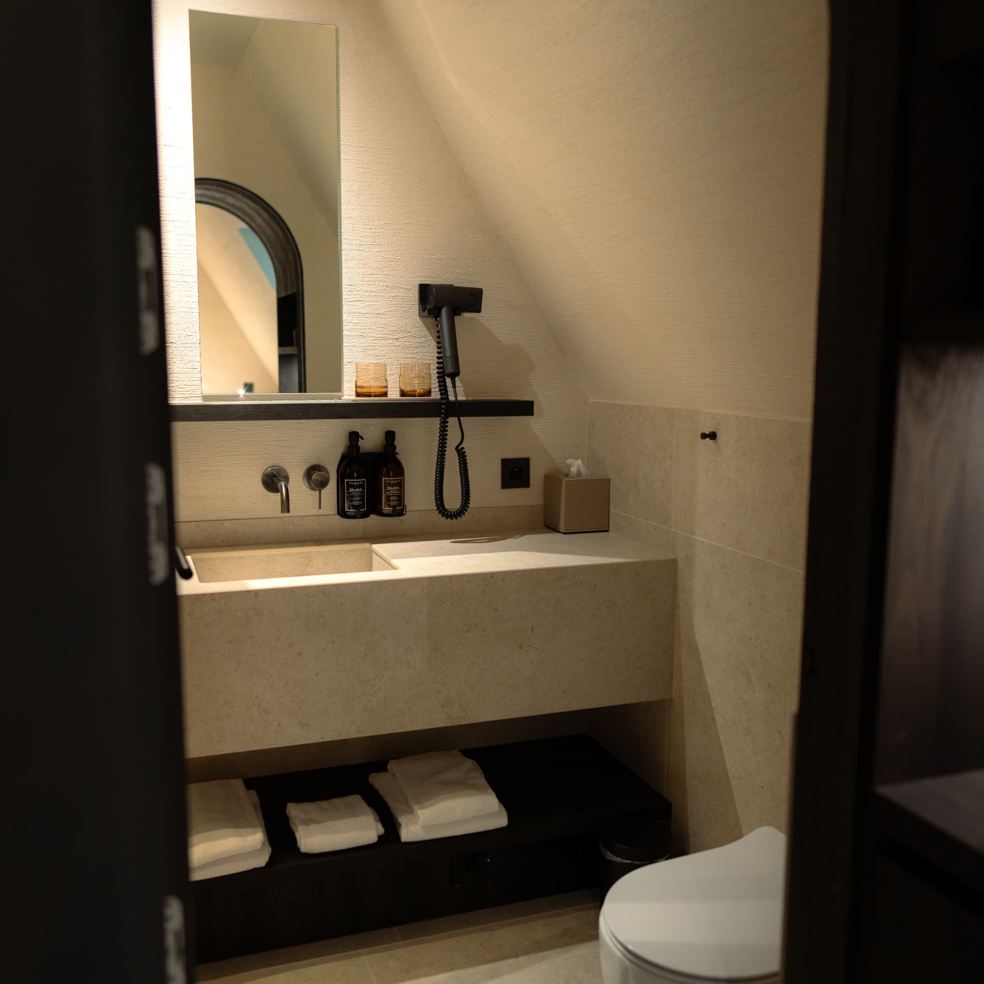 Small classic room — double — 2/3